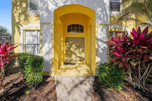 8520 LA ISLA DRIVE, KISSIMMEE, FL 34747 - MLS#MFRO6377229