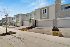 392 NINE IRON DRIVE, DAVENPORT, FL 33896 - MLS#MFRO6377450