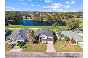 1020 GOLF COURSE PARKWAY, DAVENPORT, FL 33837 - MLS#MFRO6377643