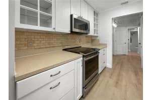 7326 SHEPHERD STREET, SARASOTA, FL 34243 - MLS#MFRO6377682