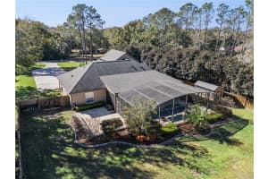 7611 EARLWOOD AVENUE, MOUNT DORA, FL 32757 - MLS#MFRO6377853