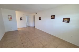 826 SKY LAKE CIRCLE, ORLANDO, FL 32809 - MLS#MFRO6377927