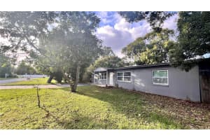 2421 LAURA PLACE, ORLANDO, FL 32803 - MLS#MFRO6377930
