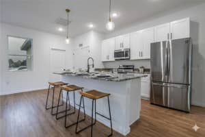 411 ST JOHNS LANE, KISSIMMEE, FL 34759 - MLS#MFRO6378041