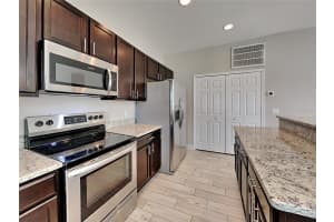 1333 SALISBURY DRIVE, WINTER HAVEN, FL 33881 - MLS#MFRO6378066