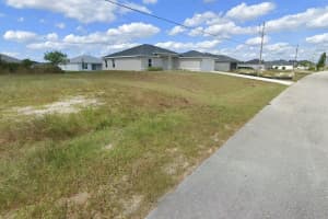 4939 COLUMBUS BOULEVARD, SEBRING, FL 33872 - MLS#MFRO6378085