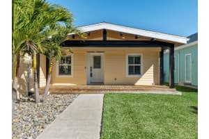 341 MARSH LANDING LOOP, OAK HILL, FL 32759 - MLS#MFRO6378217