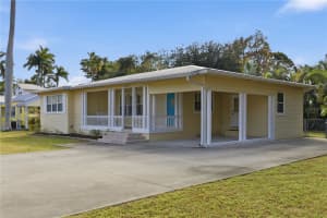 1420 MARAVILLA AVENUE, FORT MYERS, FL 33901 - MLS#MFRO6378219