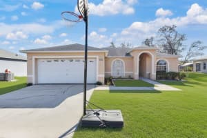 327 Salmon Ct, KISSIMMEE