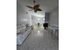 927 GRAND CAYMAN COURT, ORLANDO, FL 32835 - MLS#MFRO6378308