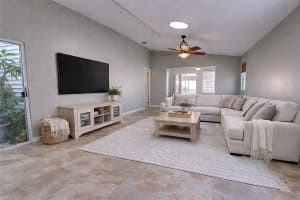 971 MALDEN COURT, LONGWOOD, FL 32750 - MLS#MFRO6378396