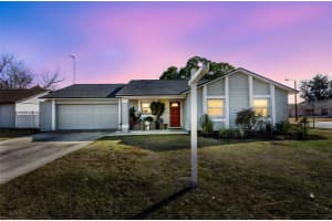 2330 WOODWAY DRIVE, ORLANDO, FL 32837 - MLS#MFRO6378482