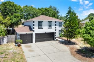 809 DEER GLEN COURT, FRUITLAND PARK, FL 34731 - MLS#MFRO6378509