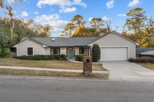 109 Country Hill Dr, LONGWOOD