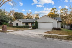 109 COUNTRY HILL DRIVE, LONGWOOD, FL 32779 - MLS#MFRO6378515