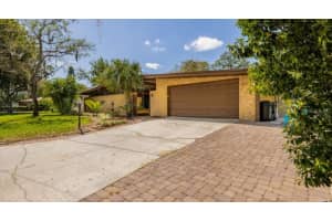 1483 Glastonberry Rd Maitland, FL 32751 - Off Market