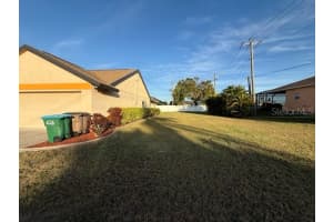 5 20TH PLACE, CAPE CORAL, FL 33990 - MLS#MFRO6378567