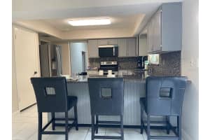 305 W Sweetwater Creek Dr Longwood, FL 32779 - Off Market