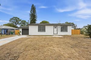 4470 Ponds Dr, COCOA