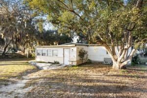 3929 COUNTRY PLACE, WINTER HAVEN, FL 33880 - MLS#MFRO6378722