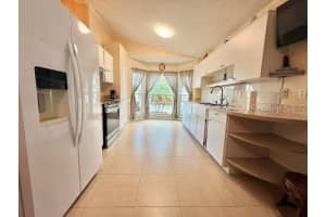 1933 OLIVIA CIRCLE, APOPKA, FL 32703 - MLS#MFRO6378813