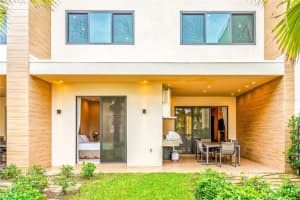 7478 Brooklyn Dr Kissimmee, FL 34747 - Off Market