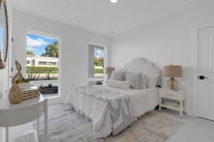 1008 E ROBINSON, ORLANDO, FL 32801 - MLS#MFRO6378954