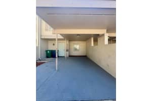 5266 Tennis Court Cir, TAMPA