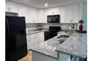 1147 MCDONALD AVENUE, EUSTIS, FL 32726 - MLS#MFRO6379000