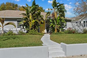 1135 SHADY LANE DRIVE, ORLANDO, FL 32804 - MLS#MFRO6379267