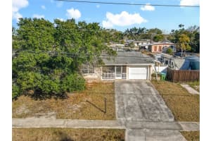 1429 LOMBARDY DRIVE, DELTONA, FL 32725 - MLS#MFRO6379311