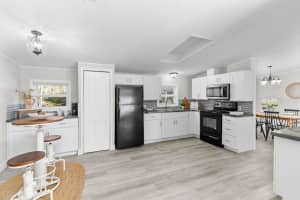 18137 HOLLISTER ROAD, ORLANDO, FL 32820 - MLS#MFRO6379798