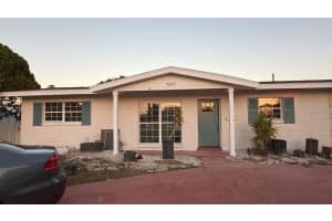 4641 SHORE ACRES BOULEVARD, ST PETERSBURG, FL 33703 - MLS#MFRO6379806