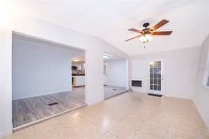 29 MAPLEHURST AVENUE, DEBARY, FL 32713 - MLS#MFRO6379883