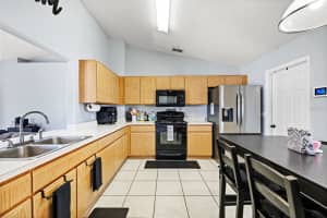 145 EAGLE POINT BOULEVARD, AUBURNDALE, FL 33823 - MLS#MFRO6380028