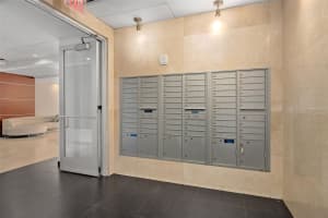 101 EOLA DRIVE, ORLANDO, FL 32801 - MLS#MFRO6380122