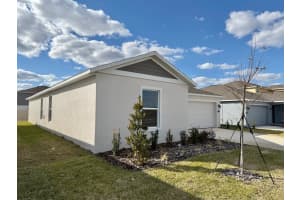 2122 CHRIS DRIVE, WINTER HAVEN, FL 33884 - MLS#MFRO6380142