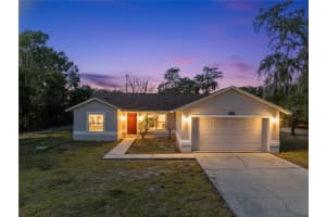 2370 Pine St, OVIEDO