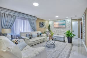 6601 CARDEN DRIVE, ORLANDO, FL 32818 - MLS#MFRO6380388