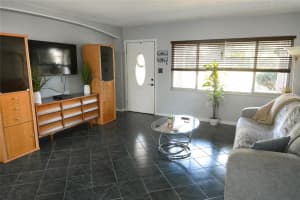 2606 CRYSTAL LAKE AVENUE, ORLANDO, FL 32806 - MLS#MFRO6380407