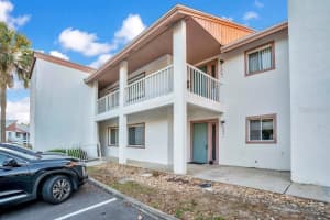 404 COUNTRY LANE, WINTER HAVEN, FL 33881 - MLS#MFRO6380410