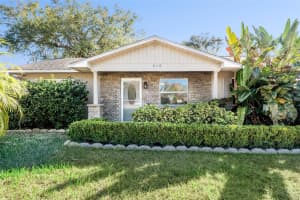 910 PARSON BROWN WAY, LONGWOOD, FL 32750 - MLS#MFRO6380478