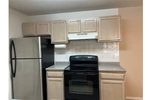 8915 8915 LATREC AVE #2201, ORLANDO, FL 32819 - MLS#MFRO6380532