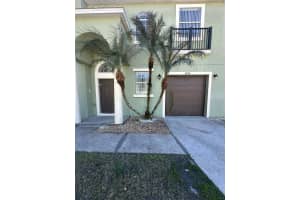 4304 PARADISE COVE COURT, KISSIMMEE, FL 34746 - MLS#MFRO6380544