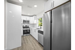 21512 KENYON AVENUE, PORT CHARLOTTE, FL 33952 - MLS#MFRO6380583