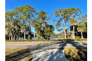 301 AVENUE E, CHULUOTA, FL 32766 - MLS#MFRO6380646