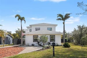 580 Russell St, LONGBOAT KEY