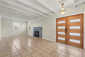 580 RUSSELL STREET, LONGBOAT KEY, FL 34228 - MLS#MFRO6380712