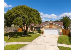 120 Grove Hollow Ct, SANFORD