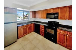 705 VILLAGE DRIVE, ST PETERSBURG, FL 33716 - MLS#MFRO6380803